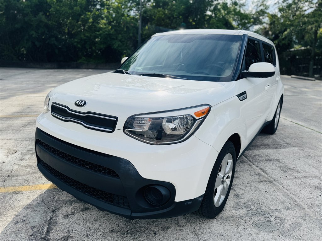 2016 Kia Soul Base